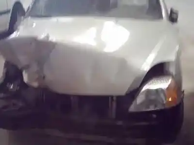 Veicolo di demolizione kia rio rs berlina dell'anno 2003 alimentato a3e