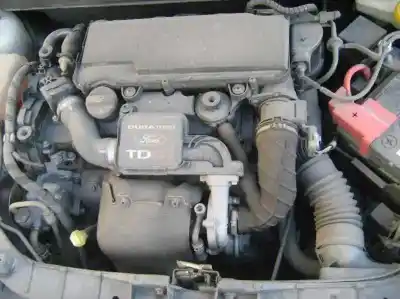 Veículo de Sucata ford fiesta (cbk) ghia do ano 2004 alimentado f6ja