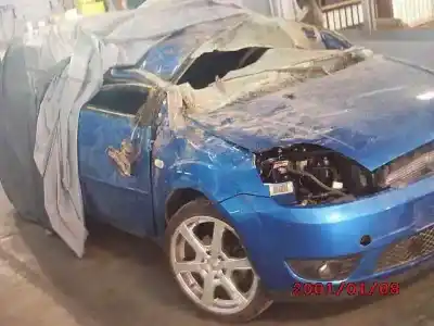 Veículo de Sucata ford fiesta (cbk) ghia do ano 2004 alimentado f6ja