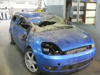 Veículo de Sucata ford fiesta (cbk) ghia do ano 2004 alimentado f6ja