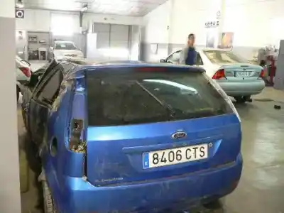 Veículo de Sucata ford fiesta (cbk) ghia do ano 2004 alimentado f6ja