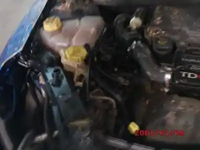 Veículo de Sucata ford fiesta (cbk) ghia do ano 2004 alimentado f6ja