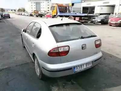 Vehicul casat seat leon (1m1) signo al anului 2002 alimentat 