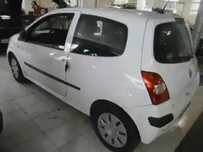 Veicolo di demolizione renault twingo authentique dell'anno 2007 alimentato d4f772