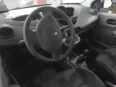 Veicolo di demolizione renault twingo authentique dell'anno 2007 alimentato d4f772