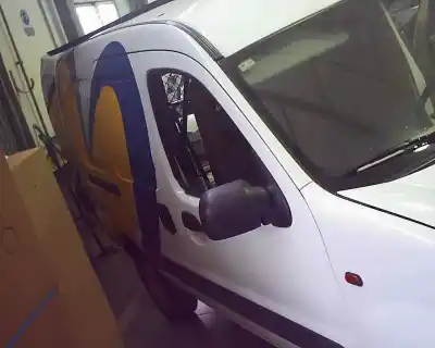 Здавання транспортного засобу renault kangoo (f/kc0) rapid року 2001 потужний f8q p6