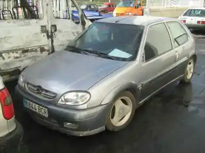 Véhicule à la ferraille CITROEN SAXO 1.6 VTL de l'année 2000 alimenté NFT