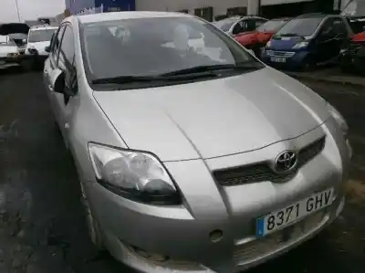 Vehicul casat toyota                                             auris                                                                                                                                                                                                                                                      luna                                                                                                                                                                                                                                                       al anului 2008 alimentat 1ad-ftv