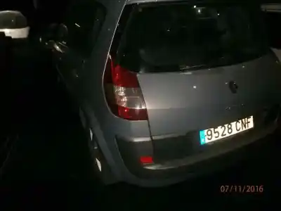 Sloopvoertuig renault scenic ii confort authentique van het jaar 2003 aangedreven k9k d7