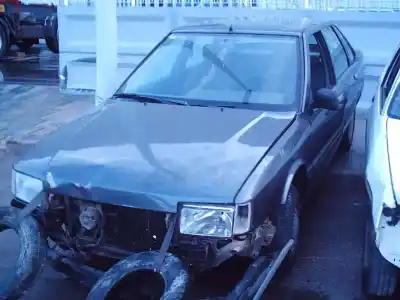 Verschrottungsfahrzeug RENAULT 21 BERLINA (B/L48) 2.1 Diesel des Jahres 1987 angetrieben J8S