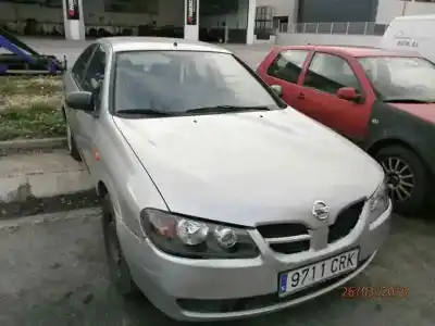Veículo de Sucata NISSAN ALMERA (N16/E) Ambience do ano 2004 alimentado QG15