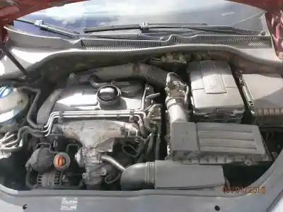 Veículo de Sucata volkswagen golf v berlina (1k1) highline do ano 2003 alimentado bkd