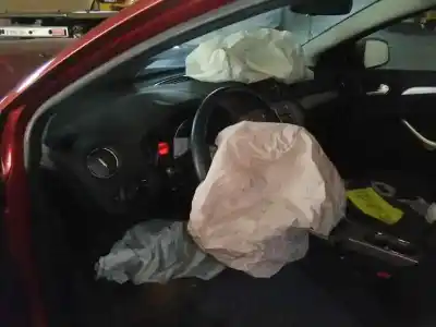 Veículo de Sucata ford mondeo berlina (ca2) trend do ano 2007 alimentado qxba