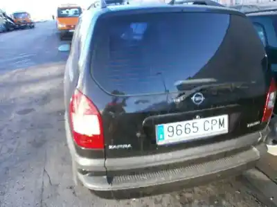 Veicolo di demolizione opel zafira a club dell'anno 2003 alimentato y20dth