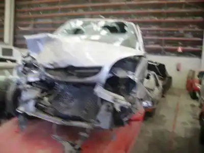 Veículo de Sucata citroen saxo 1.5 diesel do ano 2001 alimentado 