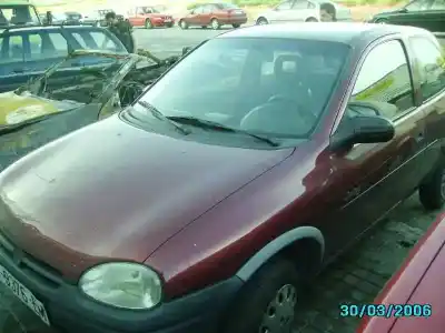 Veicolo di demolizione OPEL CORSA B Viva dell'anno 1993 alimentato C12NZ