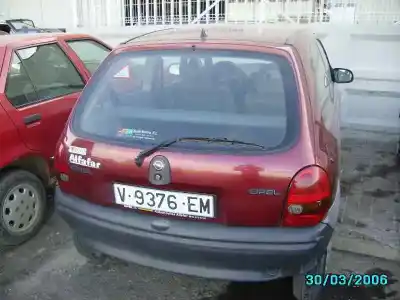 Sloopvoertuig opel corsa b viva van het jaar 1993 aangedreven c12nz