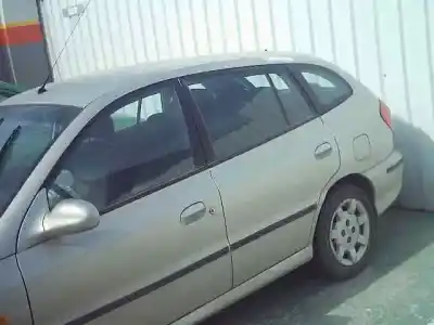 Verschrottungsfahrzeug kia rio ls berlina des jahres 2001 angetrieben a5d