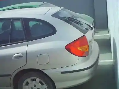 Verschrottungsfahrzeug kia rio ls berlina des jahres 2001 angetrieben a5d