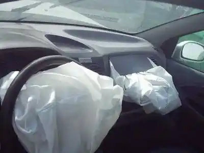 Verschrottungsfahrzeug kia rio ls berlina des jahres 2001 angetrieben a5d