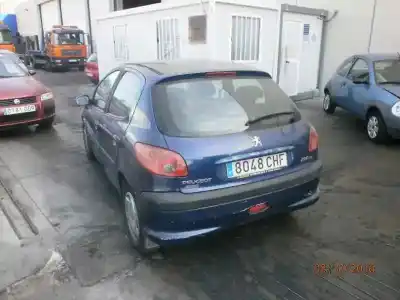 Véhicule à la ferraille peugeot                                            206 berlina                                                                                                                                                                                                                                                2.0 hdi cat                                                                                                                                                                                                                                                de l'année 2003 alimenté rhy