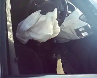 Veículo de Sucata opel corsa c comfort do ano 2001 alimentado y17dt