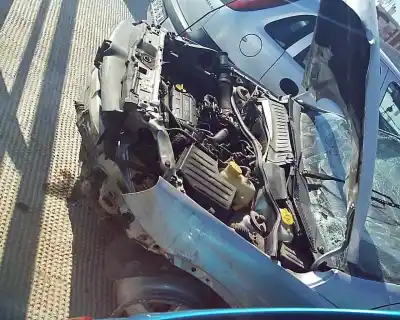 Veículo de Sucata opel corsa c comfort do ano 2001 alimentado y17dt