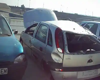 Veículo de Sucata opel corsa c comfort do ano 2001 alimentado y17dt