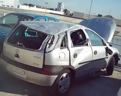Veículo de Sucata opel corsa c comfort do ano 2001 alimentado y17dt