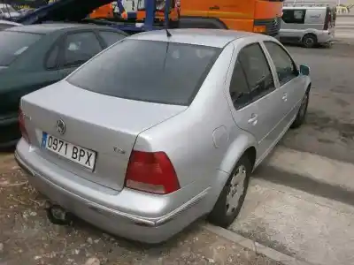 Scrapping Vehicle volkswagen bora berlina (1j2) highline of the year 2001 powered asv