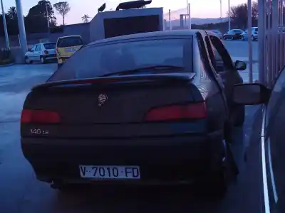 Sloopvoertuig alfa romeo 146 1.6 cat van het jaar 1995 aangedreven ar33201