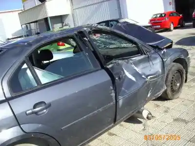 Veículo de Sucata ford mondeo berlina (ge) ambiente (06.2003->) (d) do ano 2005 alimentado fmba