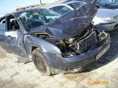 Veículo de Sucata ford mondeo berlina (ge) ambiente (06.2003->) (d) do ano 2005 alimentado fmba