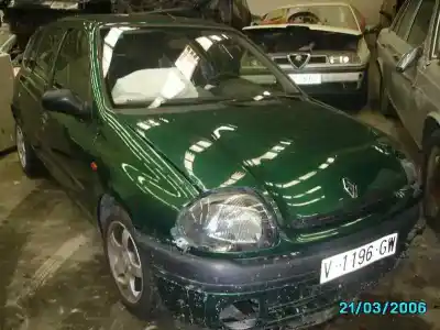 Утилизация автомобиля RENAULT CLIO II FASE I (B/CBO) 1.4 Alize 75 CV / 55 KW года 1999 питание E7J
