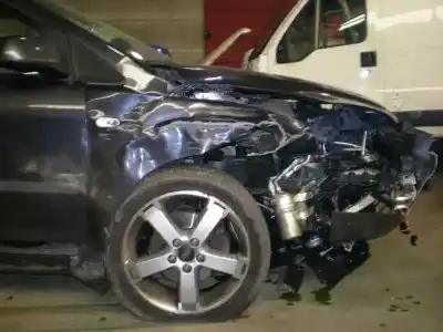 Veículo de Sucata ford focus berlina (cap) ghia do ano 2006 alimentado g8da