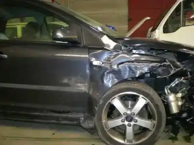 Veículo de Sucata ford focus berlina (cap) ghia do ano 2006 alimentado g8da