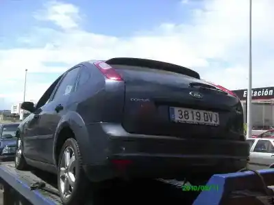 Veículo de Sucata ford focus berlina (cap) ghia do ano 2006 alimentado g8da