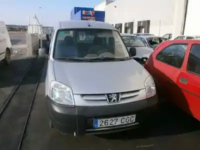 Scrapping Vehicle PEUGEOT PARTNER (S2) Combiespace of the year 2003 powered WJY (DW8B)