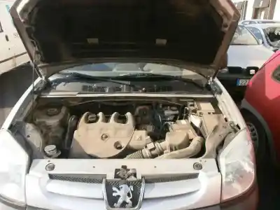 Veículo de Sucata peugeot partner (s2) combiespace do ano 2003 alimentado wjy (dw8b)