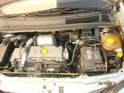Veículo de Sucata opel zafira a comfort do ano 2000 alimentado x20dtl