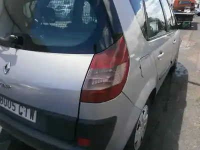 Veículo de Sucata renault scenic ii confort dynamique do ano 2004 alimentado 