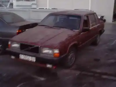 Здавання транспортного засобу VOLVO SERIE 740 BERLINA/FAMILIAR * року 1985 потужний 
