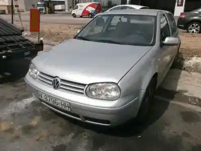 Veículo de Sucata VOLKSWAGEN GOLF IV BERLINA (1J1) Conceptline do ano 2000 alimentado AKL