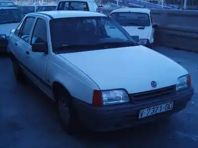 Verschrottungsfahrzeug OPEL KADETT E 1.6 des Jahres 1988 angetrieben 16SV