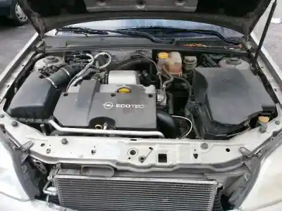 Veículo de Sucata opel vectra c berlina comfort do ano 2004 alimentado 