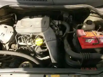Scrapping Vehicle renault scenic rx4 (ja0) 1.9 dci salomon of the year 2002 powered f9q740