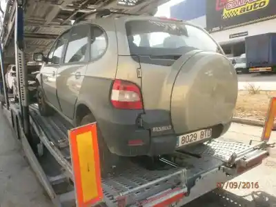 Scrapping Vehicle renault scenic rx4 (ja0) 1.9 dci salomon of the year 2002 powered f9q740