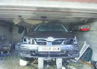 Veículo de Sucata nissan almera (n16/e) comfort do ano 2001 alimentado 0g15
