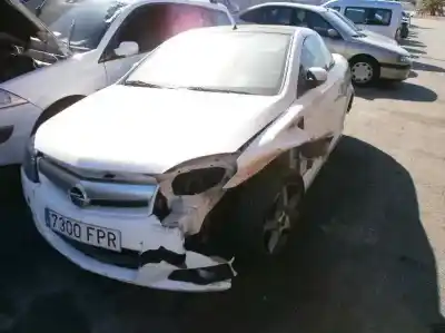 Veículo de Sucata OPEL TIGRA TWIN TOP Sport do ano 2007 alimentado Z18XE