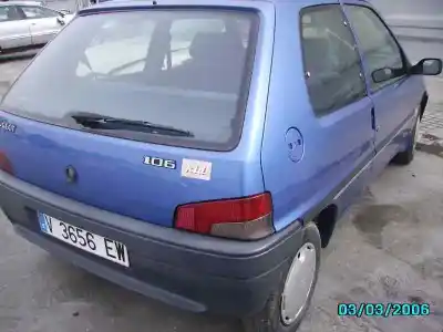 Veículo de Sucata peugeot 106 (s1) kid do ano 1994 alimentado cdz